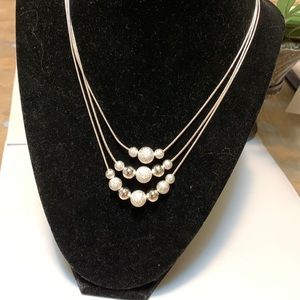 Beautiful necklace jewelry 17 1/2” long